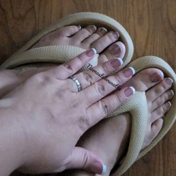 Nwt 48pcs French Manicure & Pedicure Premium Press On Nails - Picture 9 of 15